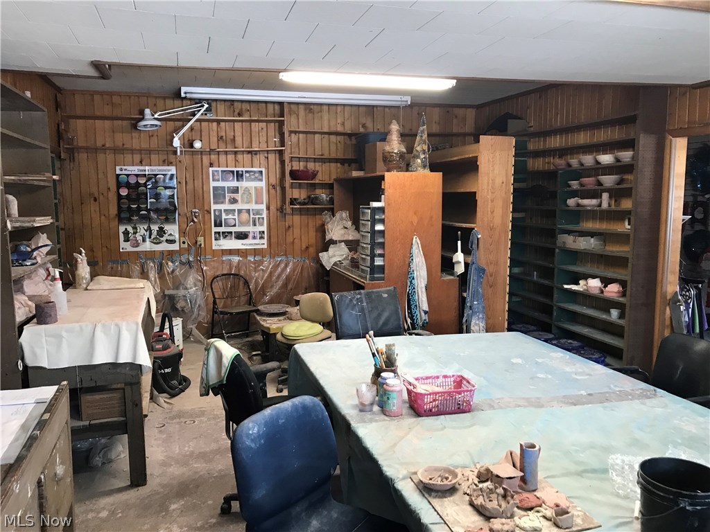 Village/Sugarcreek - Commercial Sale