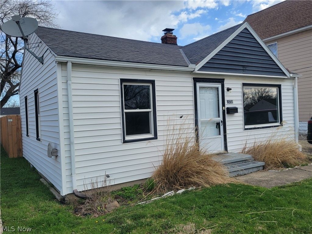 Photo of 13708 Astor Avenue, Cleveland, OH 44135 (MLS # 5185683)