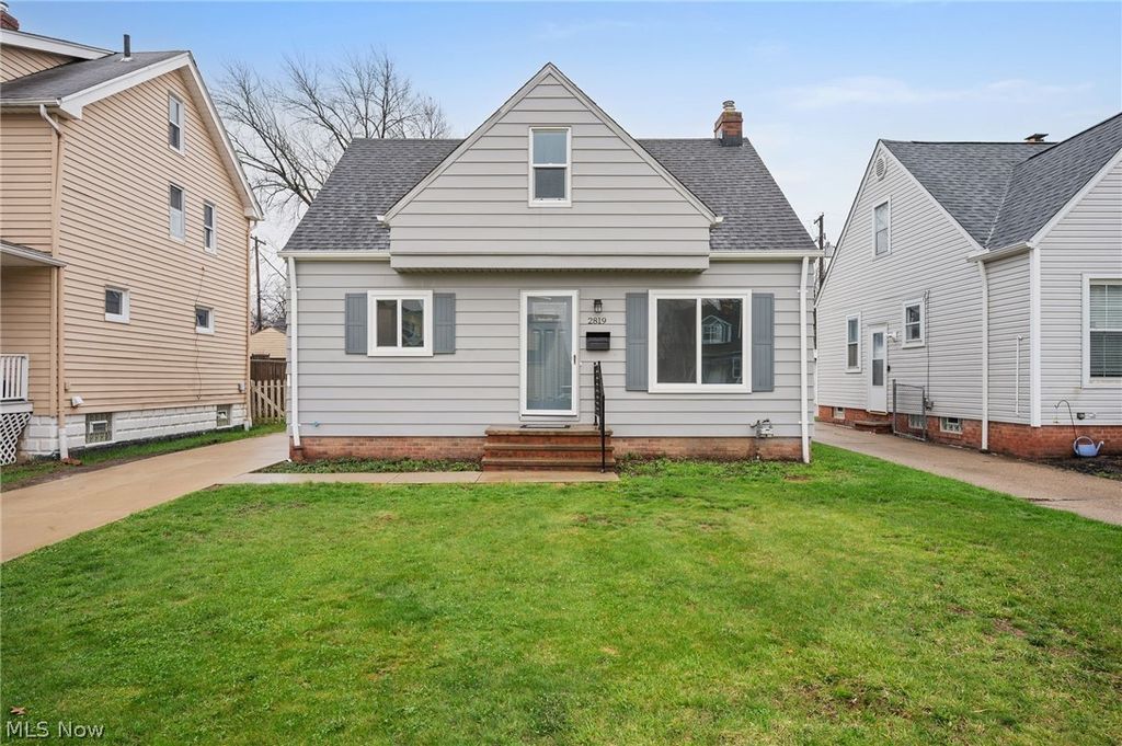 Photo of 2819 Lincoln Avenue, Parma, OH 44134 (MLS # 5198985)