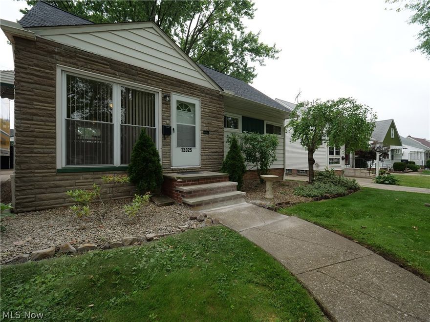 Fabulous Quality Home*Super starter home or perfect for the empty nesters*Many updates, including kitchen and both full baths and fabulous finished lower level*Large dormer upstairs to add that 4th bedroom or private master bedroom with plenty of space to add a master bath*Excellent curb appeal* Make your appointment today this one will not last!