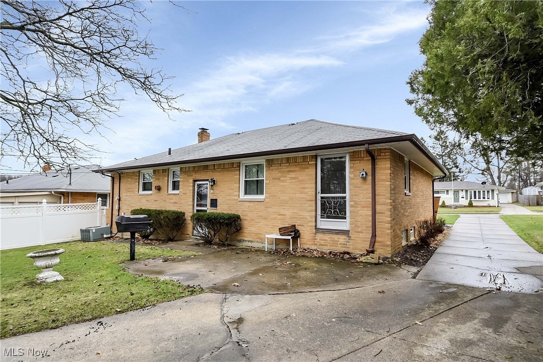 2800 Augustine Drive, Parma, Ohio image 26