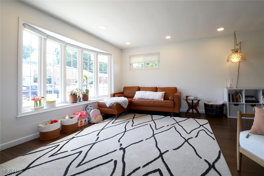 3022 Whitehaven Boulevard