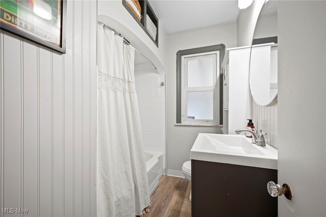 Cleveland, Ohio 44135, United States, 3 Bedrooms Bedrooms, ,1 BathroomBathrooms,Residential,Contingent,145080