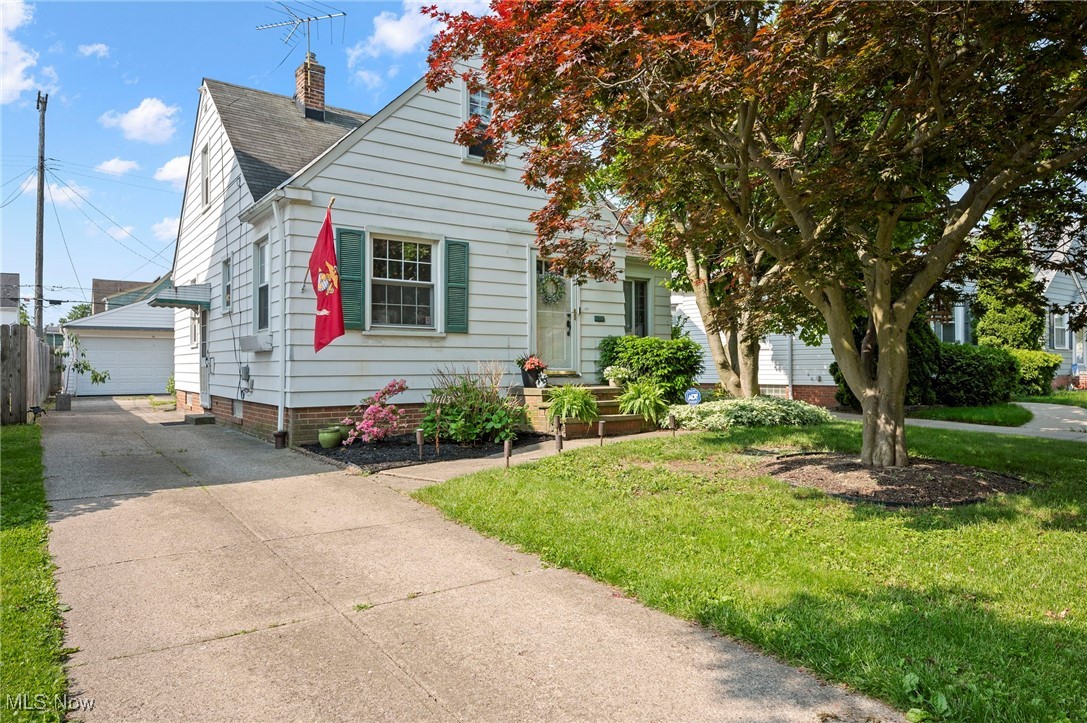 Cleveland, Ohio 44135, United States, 3 Bedrooms Bedrooms, ,1 BathroomBathrooms,Residential,Contingent,145080