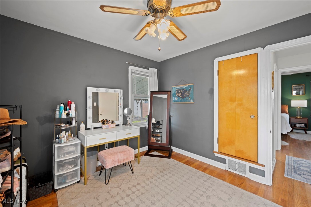 Cleveland, Ohio 44135, United States, 3 Bedrooms Bedrooms, ,1 BathroomBathrooms,Residential,Contingent,145080