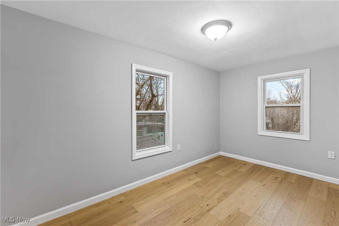 2424 Wilcox Street, Youngstown, Ohio image 17