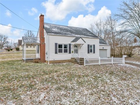 206 25th Street SE, Massillon, OH 44646 - MLS#: 5104026