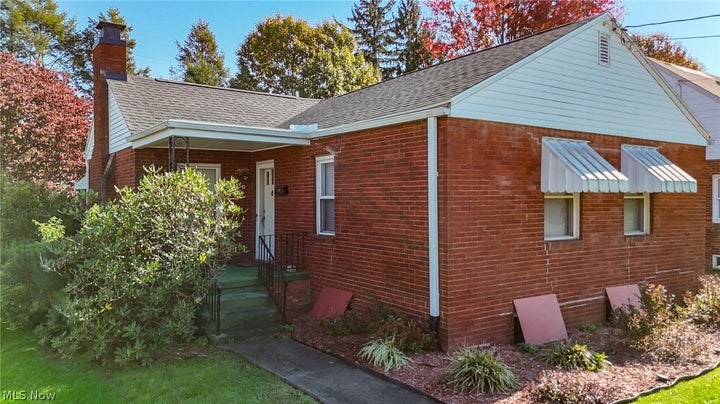 Photo 1 of 36 — 840 Main Street, Belpre, OH 45714