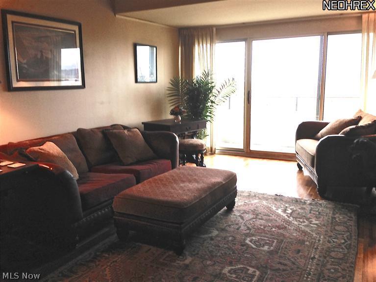 Bratenahl Place - Residential