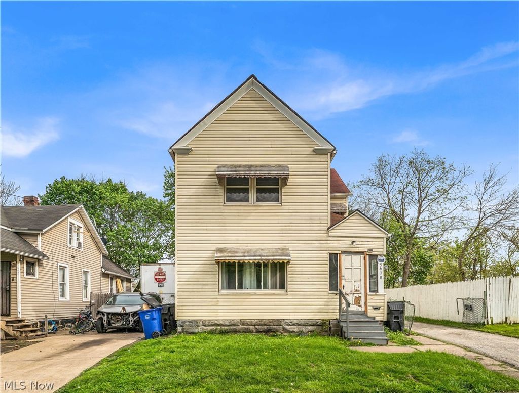 Photo of 5678 Hamlet Avenue, Cleveland, OH 44127 (MLS # 5204374)