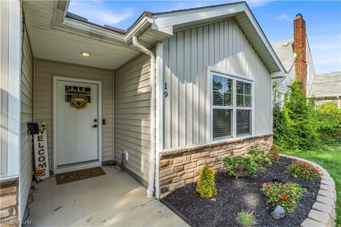Tiny photo for 19 Third Avenue, Berea, OH 44017 (MLS # 5239395)