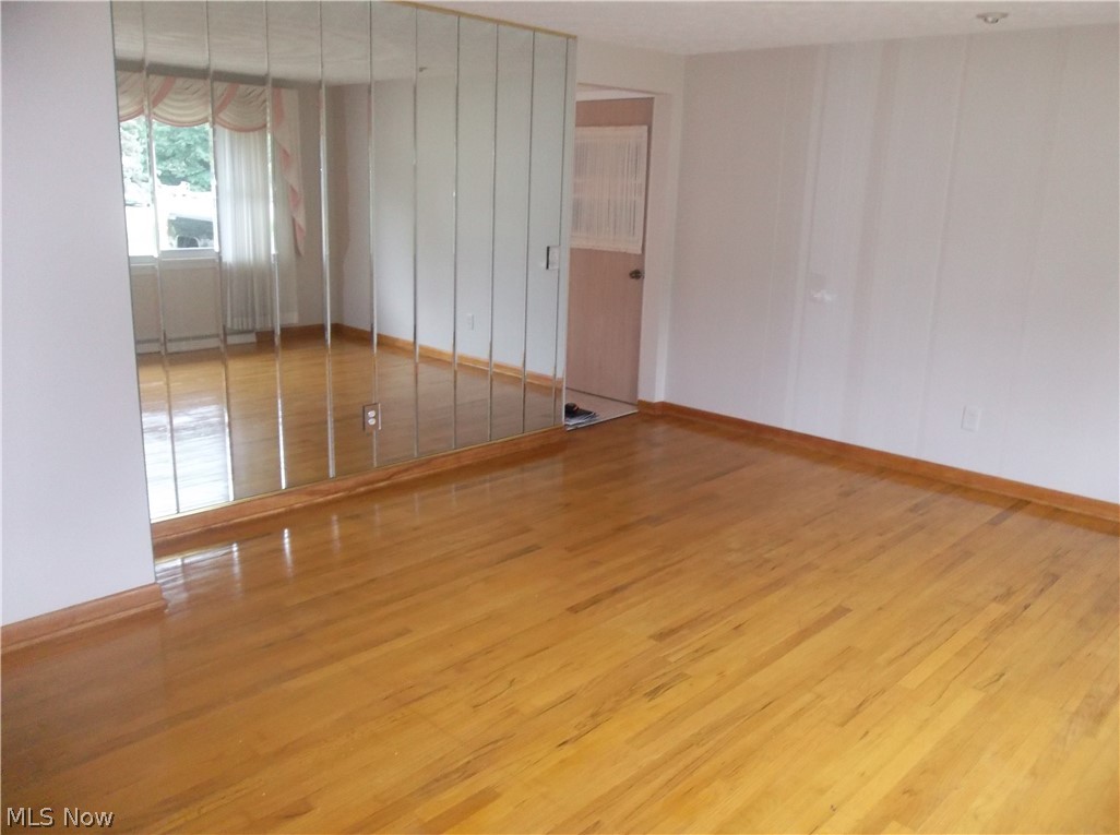 Menloughwood Drive - Residential