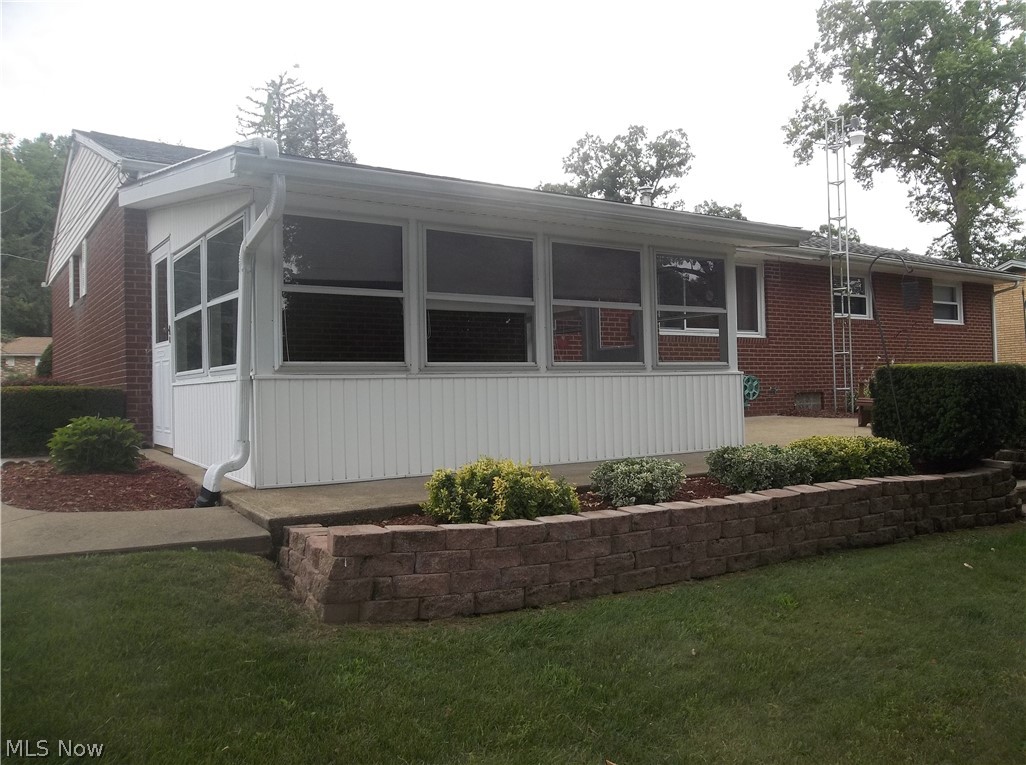 Menloughwood Drive - Residential