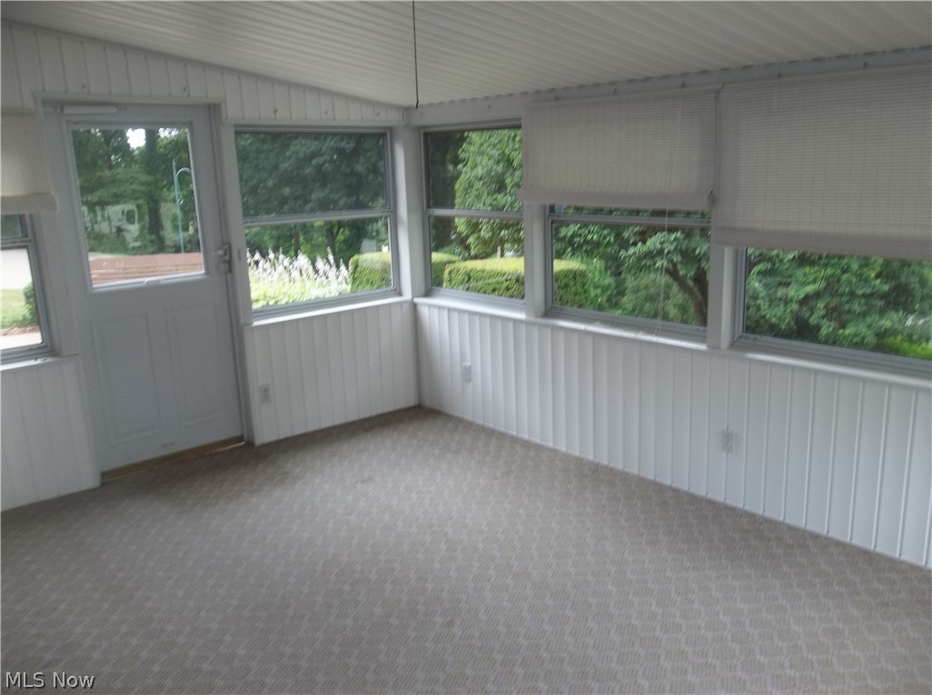 Menloughwood Drive - Residential