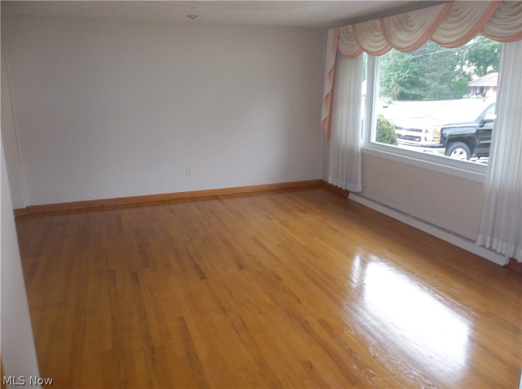 Menloughwood Drive - Residential