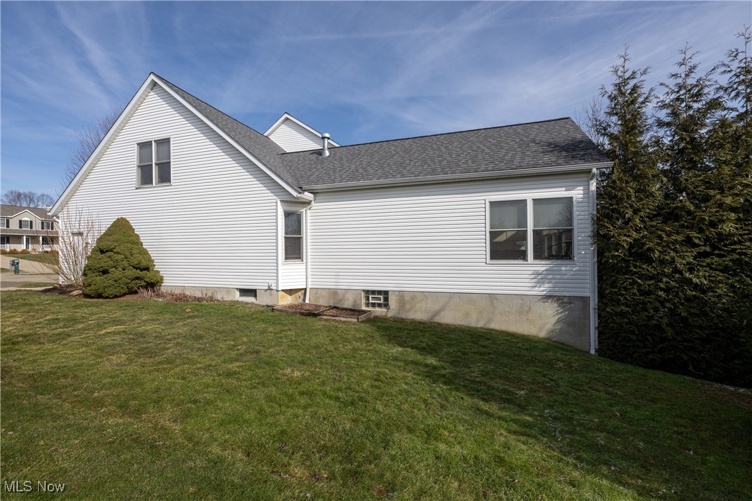 325 Wintercreek Circle, Wadsworth, Ohio image 28