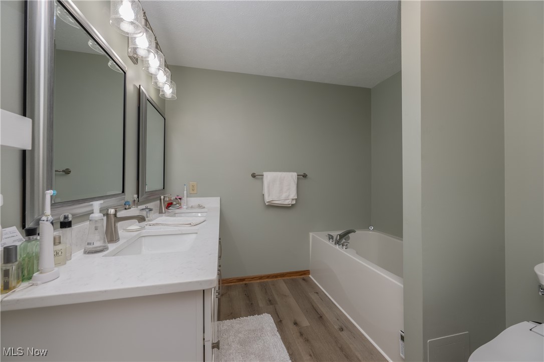 325 Wintercreek Circle, Wadsworth, Ohio image 20