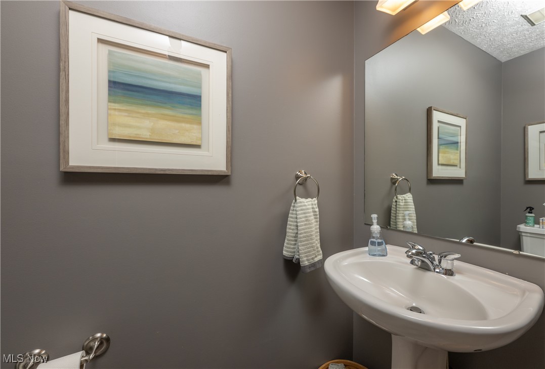 325 Wintercreek Circle, Wadsworth, Ohio image 14