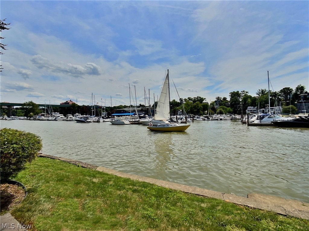 Clifton Lagoons - Residential