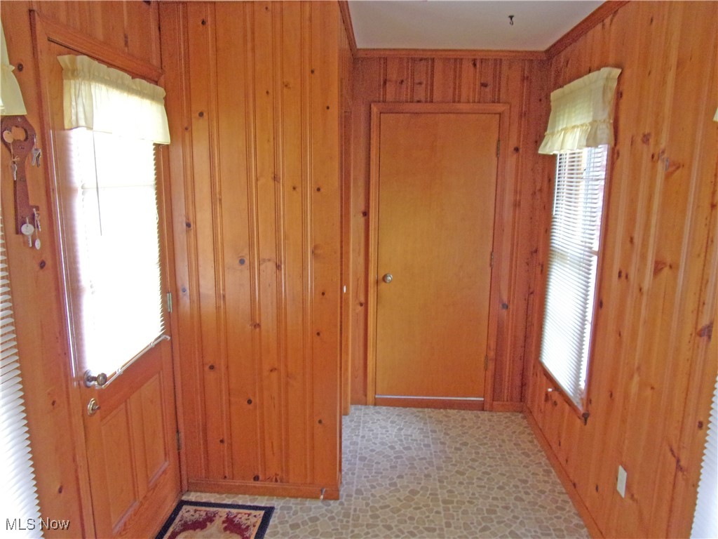 3355 Tisen Road, Akron, Ohio image 11