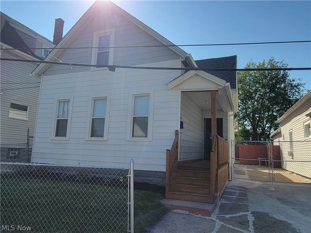 Photo of 3594 W 60th Street, Cleveland, OH 44102 (MLS # 5214456)