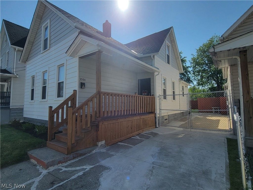 Photo of 3594 W 60th Street, Cleveland, OH 44102 (MLS # 5214456)