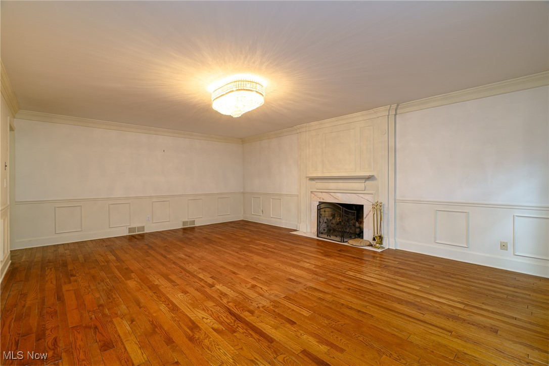 9409 Kings Court