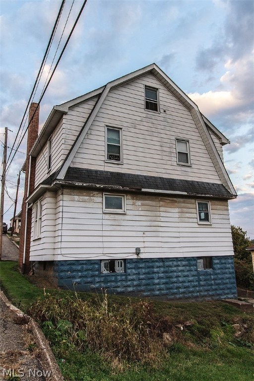 McKees 1st W 1/2 - Residential