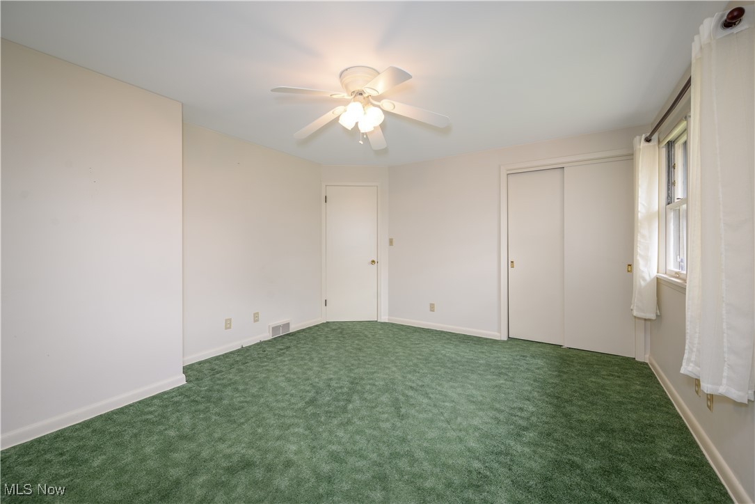 1498 Lilly Lane, Alliance, Ohio image 16