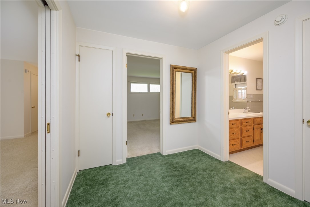 1498 Lilly Lane, Alliance, Ohio image 11