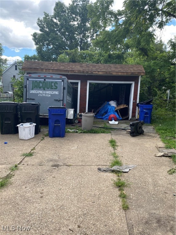 Marek - Residential Income