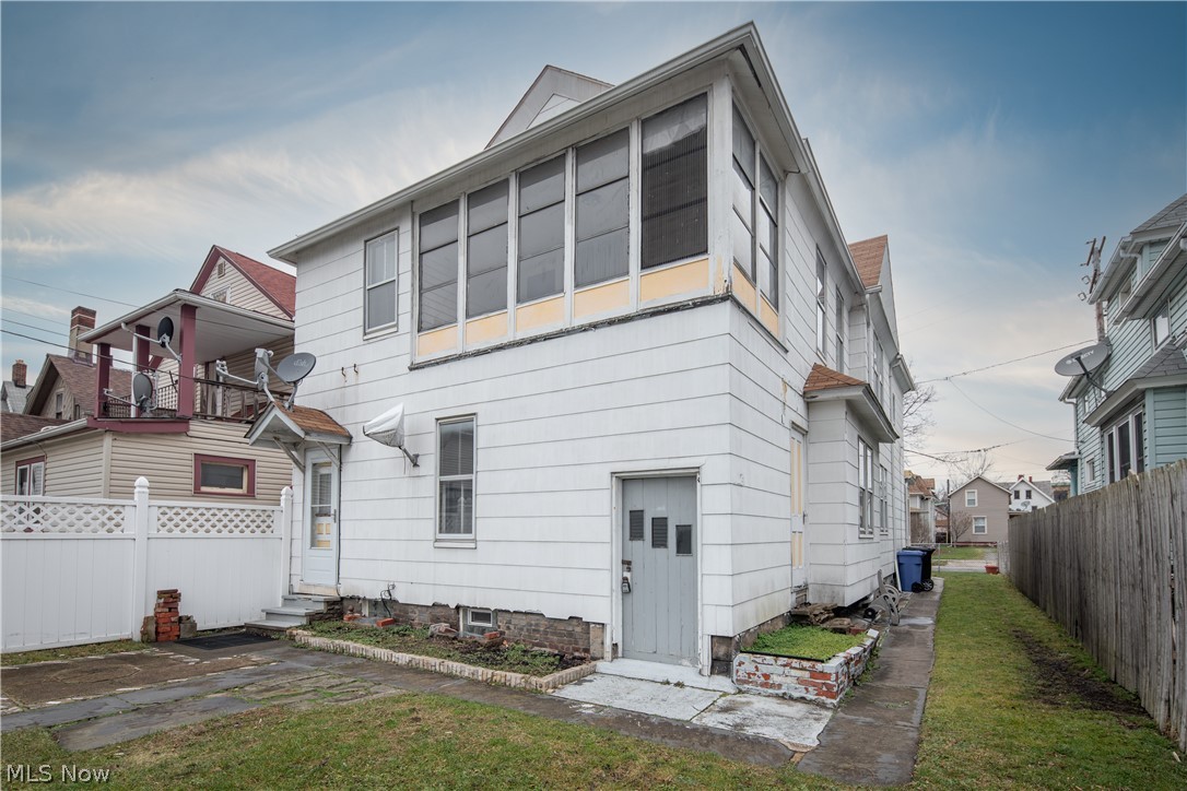 Catherine E Brainards - Residential Income