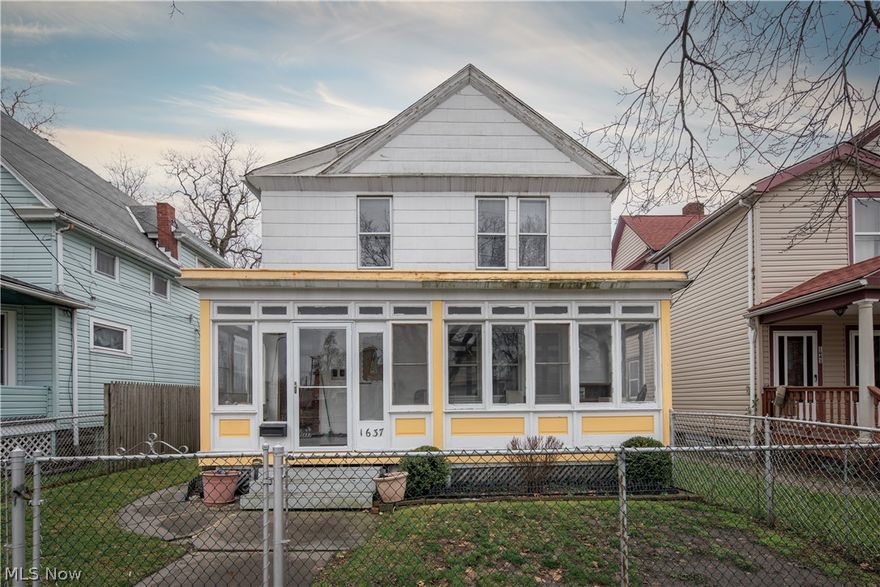 Check out this incredible investment opportunity located in Cleveland's #1 booming area of Tremont. Pressed against the edge of the Cuyahoga River, Holmden Avenue is south of downtown and centered around Lincoln Park. This four bedroom, two bath multi-family home offers inspiring spaces with an endless amount of potential. The living room features high ceilings and a fireplace with a semi-open concept. The second space offers a private open canvas begging for attention. With roughly 2272 sq foot of space, an unfinished basement [approx 1130 sq ft large], newer garage (2015), and all of the art, food, independent boutiques and galleries you could ever want, don't miss the chance to take part in the growth of this up-and-coming unique community. Make your mark in Tremont today!