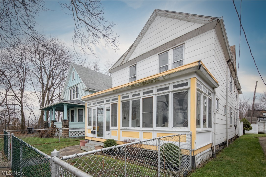 Catherine E Brainards - Residential Income