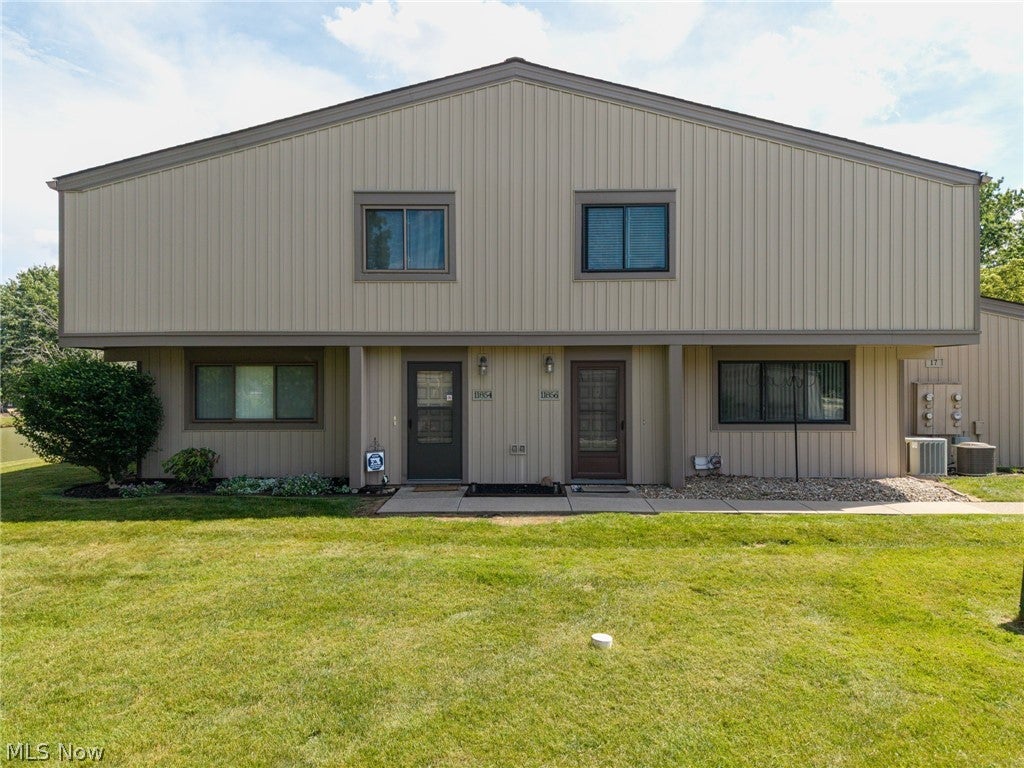 Photo of 11856 Harbour Light Drive, North Royalton, OH 44133 (MLS # 5220360)