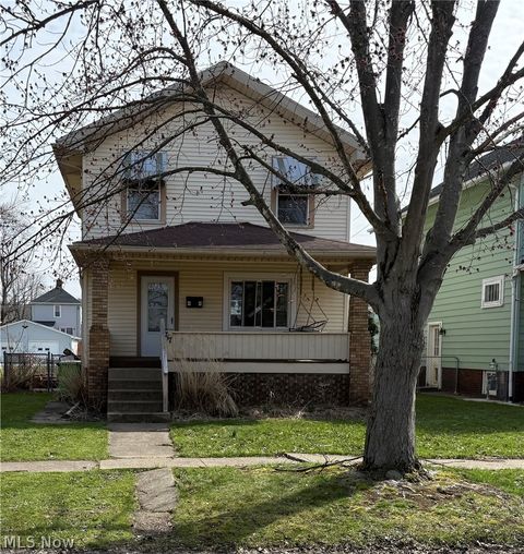 Homes For Sale - 717 N Dawson Street<br/> Uhrichsville, OH 44683