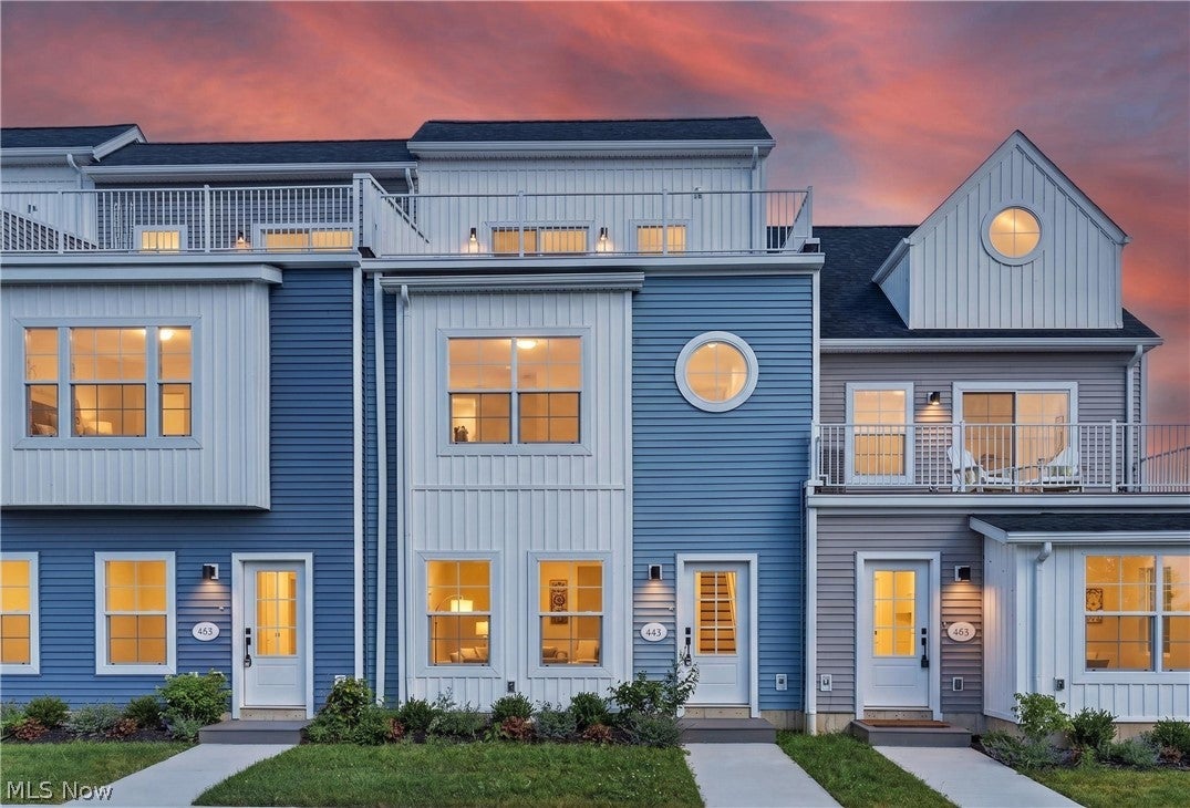 449 Harbor Lane