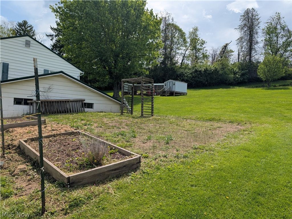 Photo of 43125 Dennison Road, Cadiz, OH 43907 (MLS # 5207403)