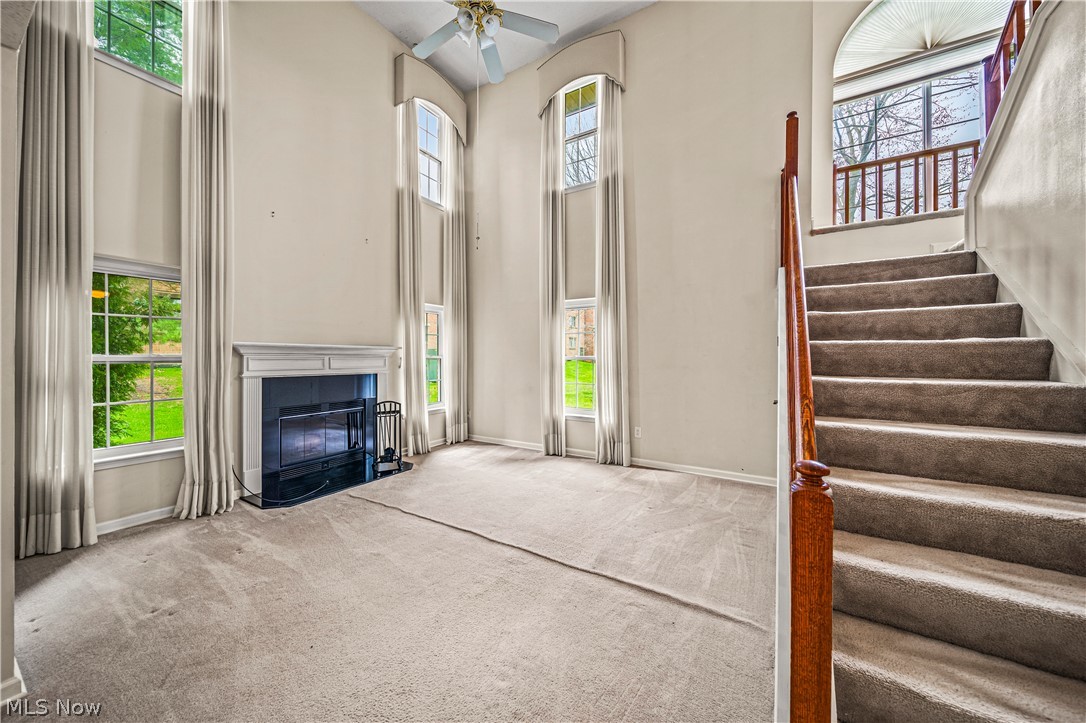 Fox Hollow/Woodhawk Condo Bldg - Residential