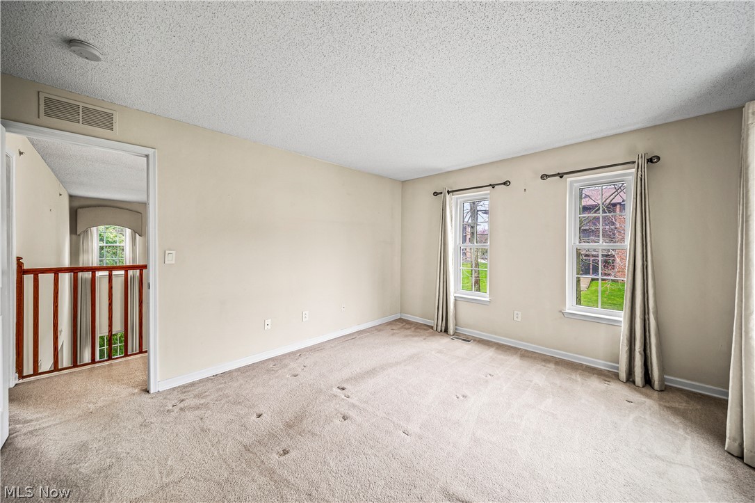 Fox Hollow/Woodhawk Condo Bldg - Residential