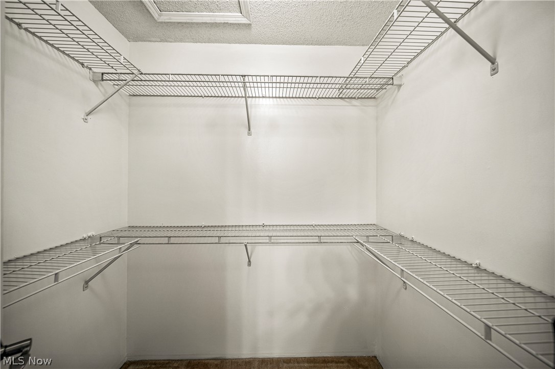 Fox Hollow/Woodhawk Condo Bldg - Residential