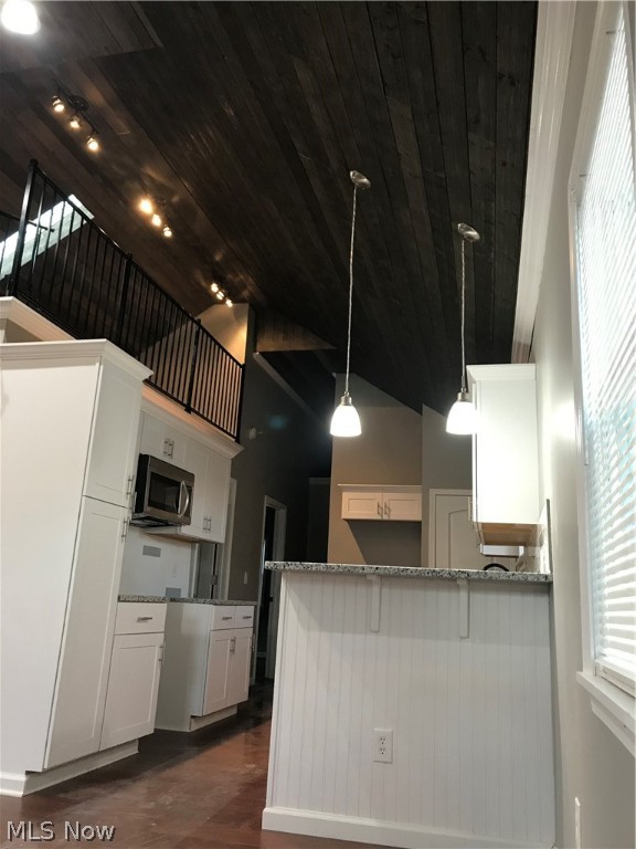 Caston - Residential