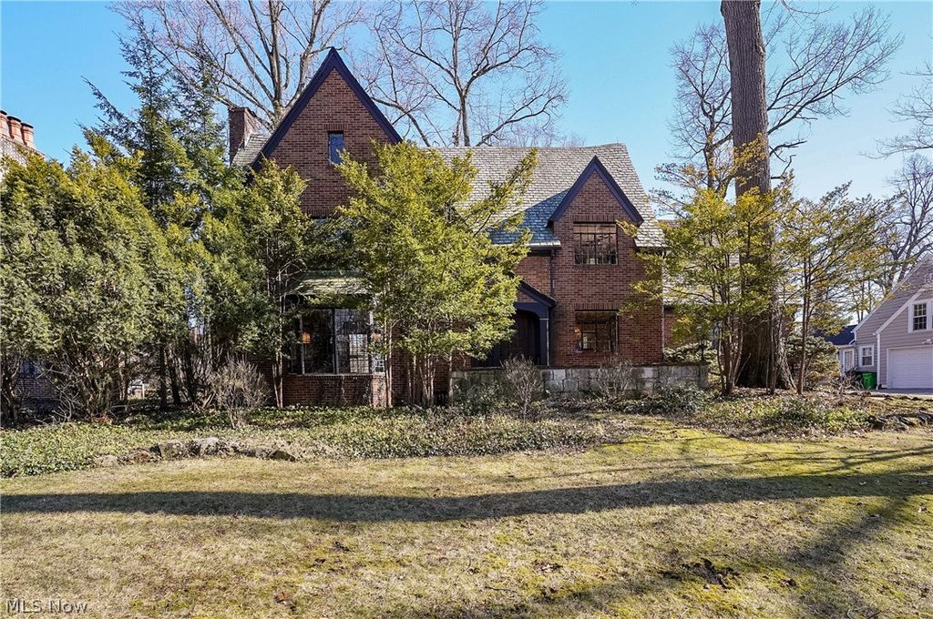 Photo of 3119 Highland Drive, Silver Lake, OH 44224 (MLS # 5190429)