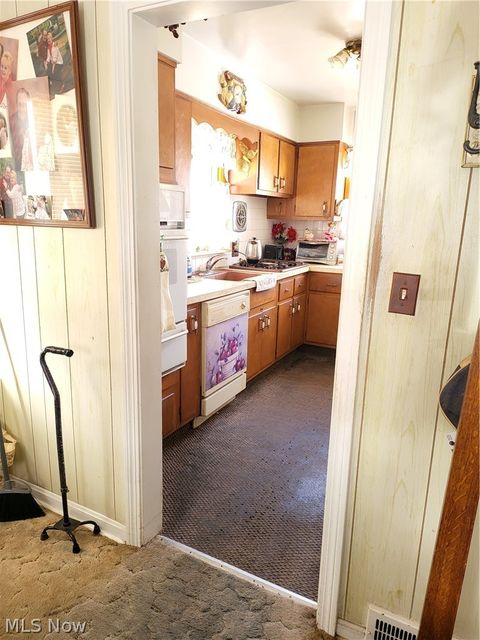 Tiny photo for 367 Wayne Avenue, Akron, OH 44301 (MLS # 5187295)