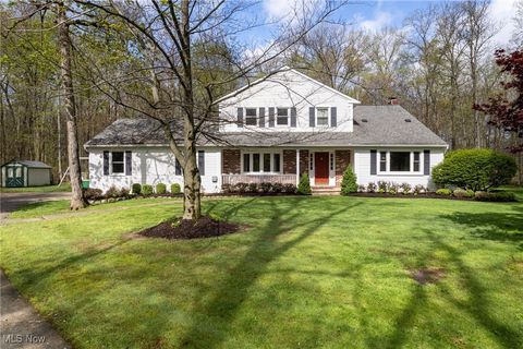 14566 W Ridge Drive Russell OH 44072