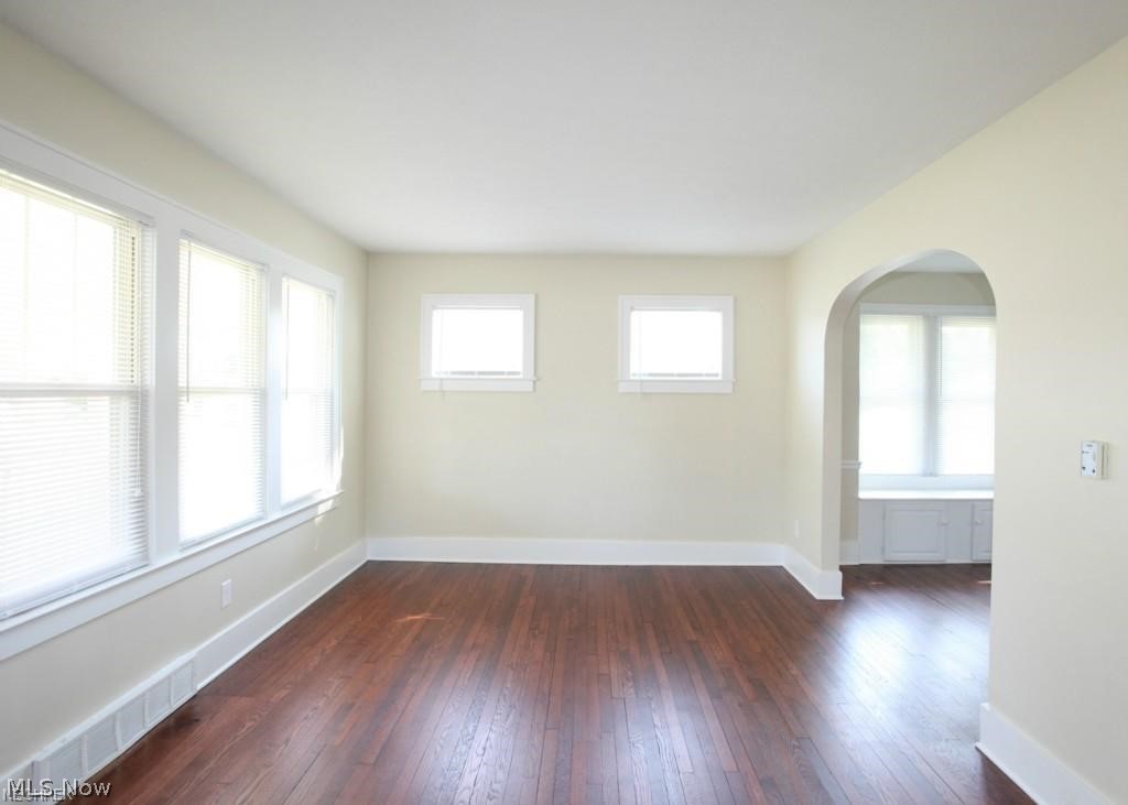 Avon - Commercial Lease