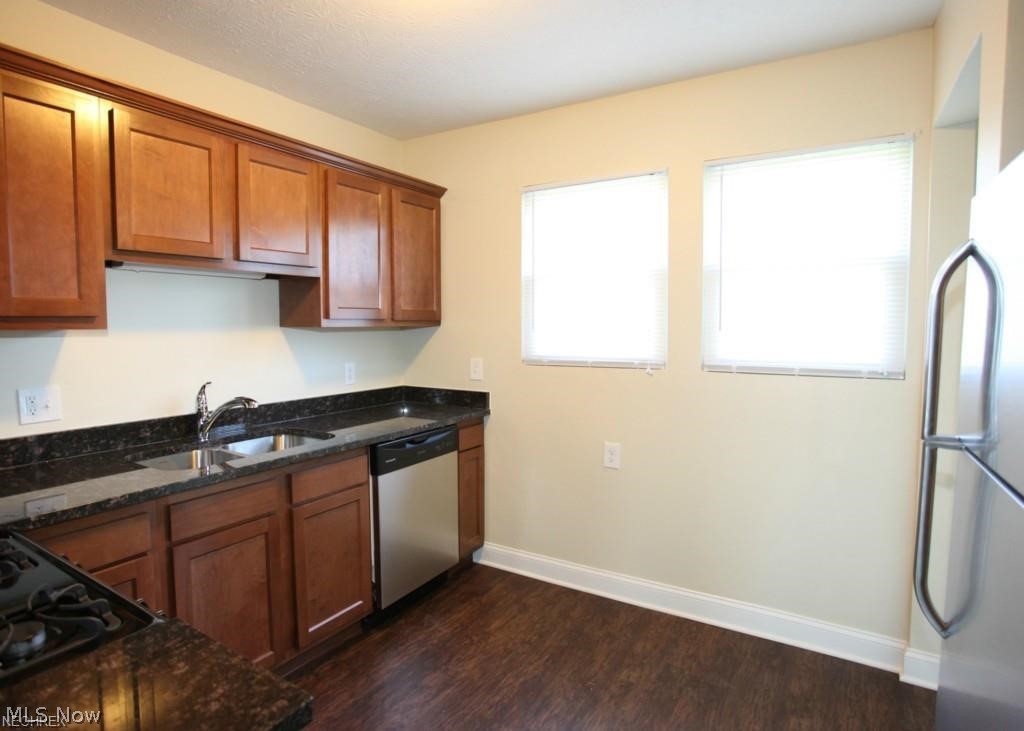 Avon - Commercial Lease