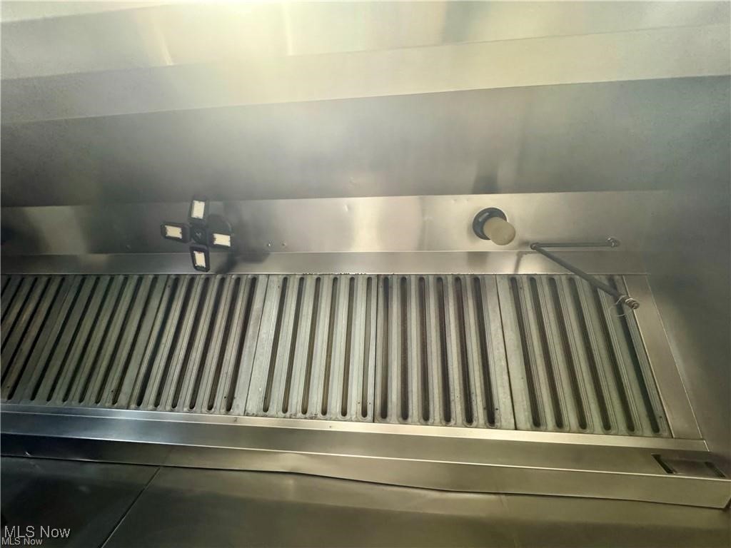 City/Canton - Commercial Sale