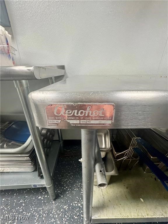 City/Canton - Commercial Sale