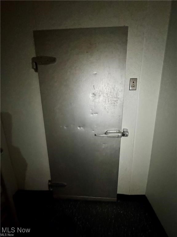 City/Canton - Commercial Sale